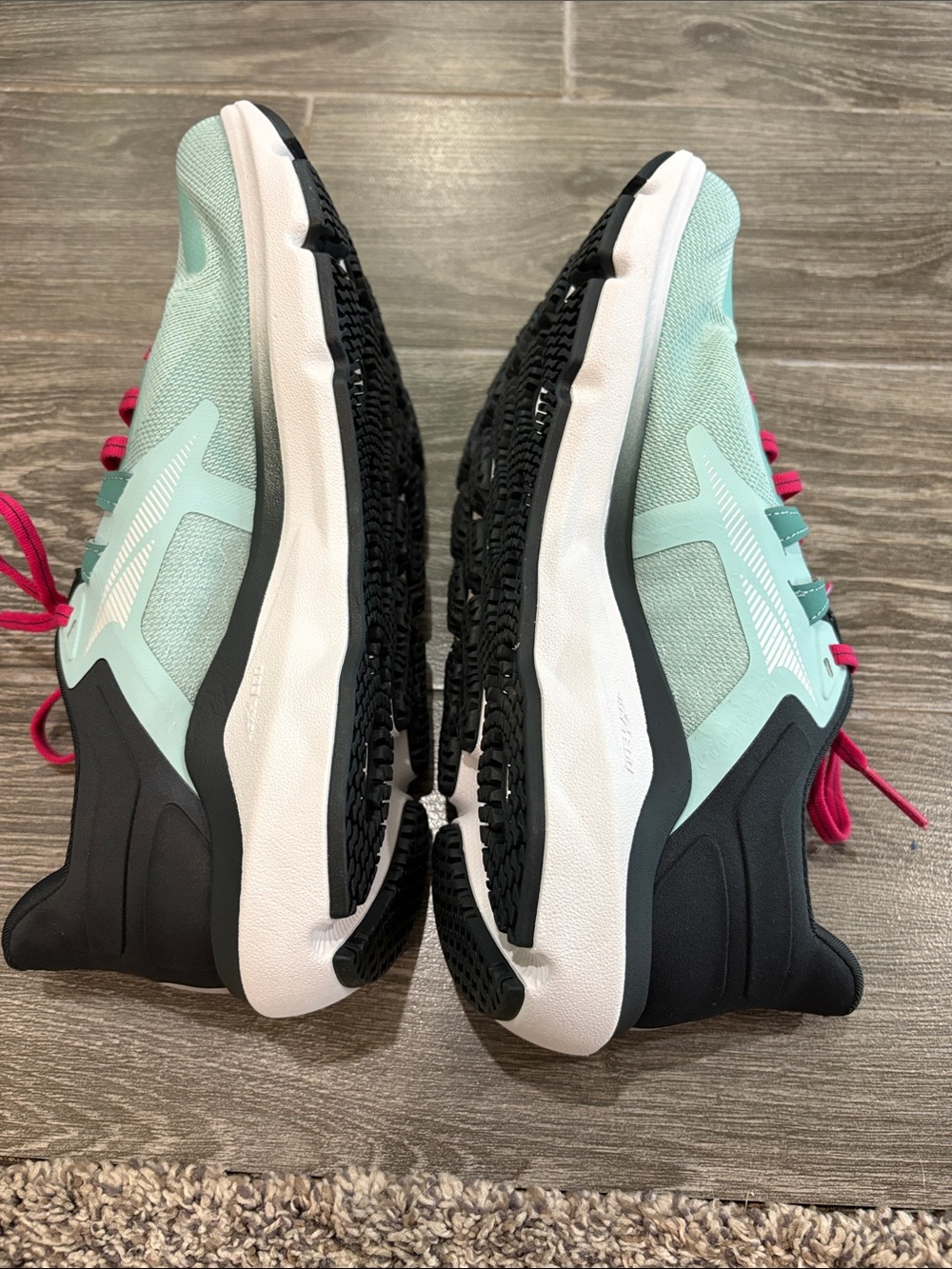 NWOT Altra Provision 6 Women's Mint Athletic Shoes - Picture 5 of 11